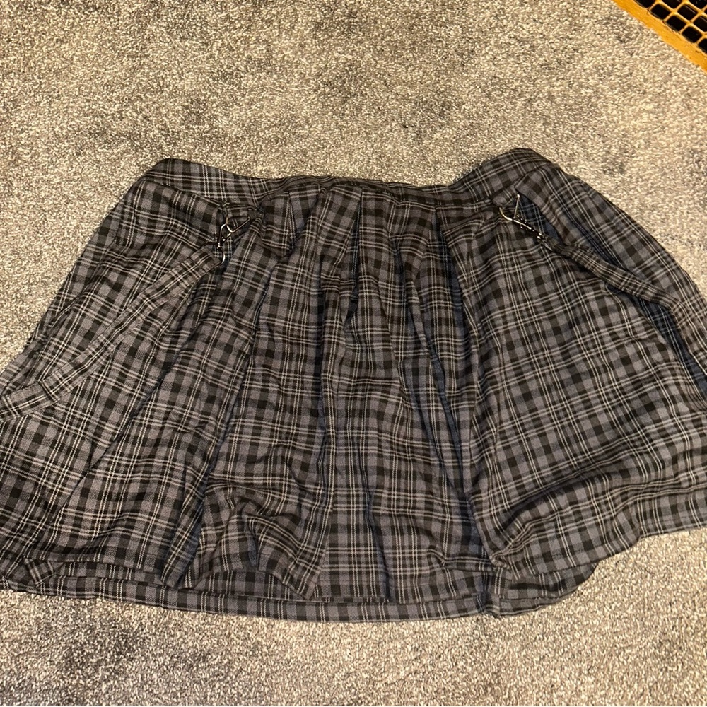 Hot Topic Gray Plaid Skater Skirt w/ suspenders